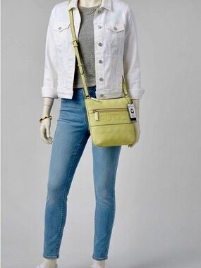 NWT-Nautica Lakeside Signature Green Jaquard North South Crossbody Bag